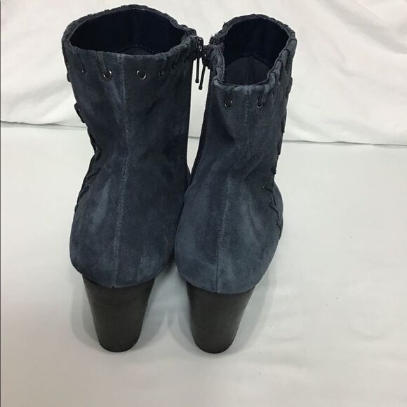 Matisse Stella Suede Side Ankle Boots NWOT Sz 10W - Picture 11 of 11